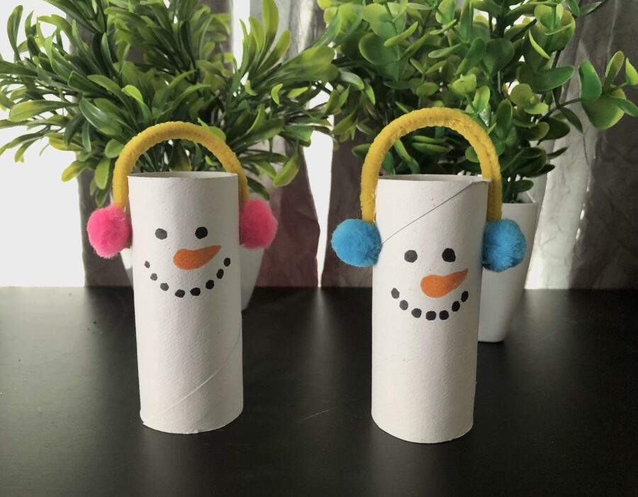 Creating DIY Snowmen Decorations