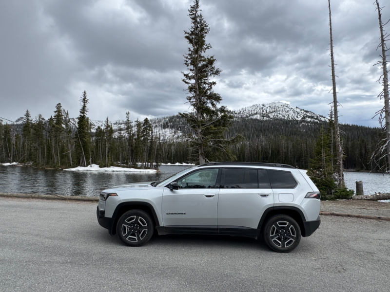 2026 Jeep Cherokee Hybrid Road Trip